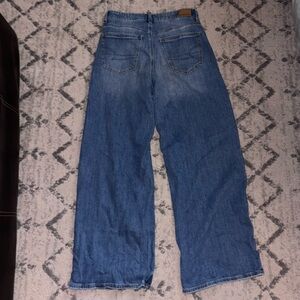 American Eagle Super High Rise Baggy Wide Leg Light Blue Stretch Jeans